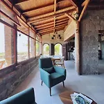Otel Assos Ada Ayvacik (Canakkale)