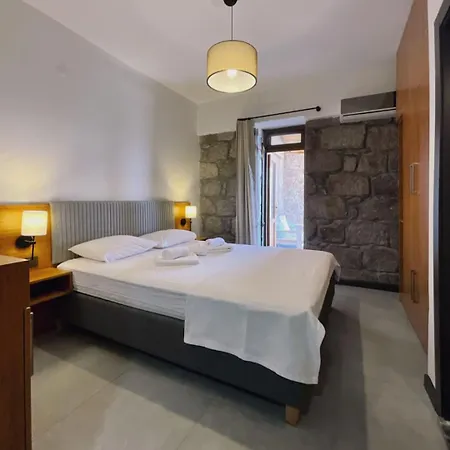Assos Ada Hotel *