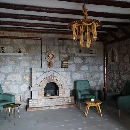 Assos Ada Ayvacik (Canakkale)