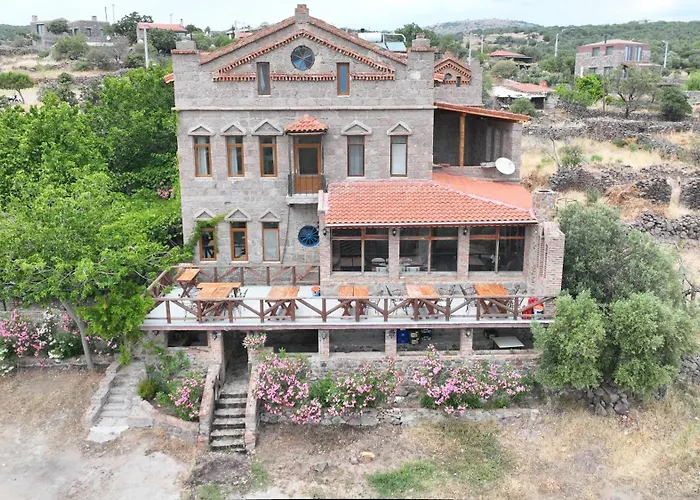 Assos Ada Szálloda *